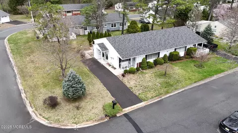 12 W Virginia Dr # B, Whiting, NJ 08759