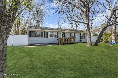 5 Castle Ave, Jackson, NJ 08527 photo 8