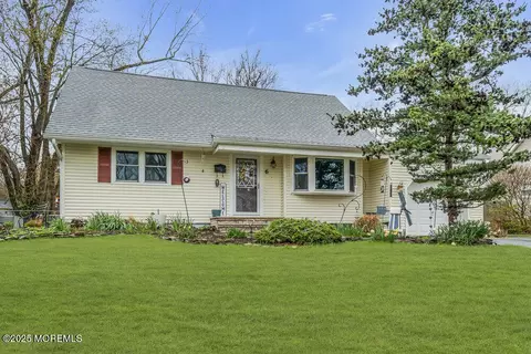 6 Lawrence St, Jackson, NJ 08527 photo 2
