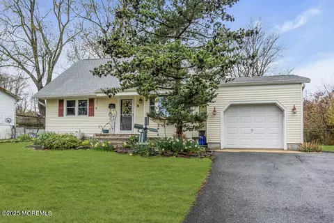 6 Lawrence St, Jackson, NJ 08527 photo 3