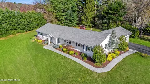 10 Saratoga Dr, Colts Neck, NJ 07722