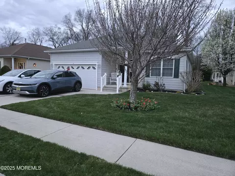 88 Wynndemere Ct, Cape May Court House, NJ 08210