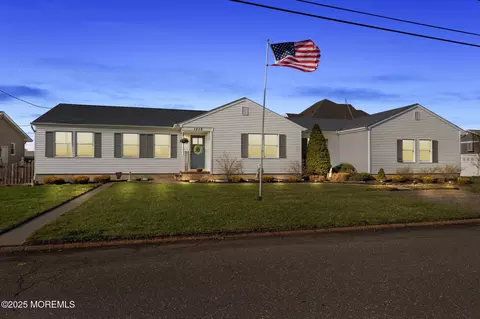 1210 Orlando Dr, Forked River, NJ 08731