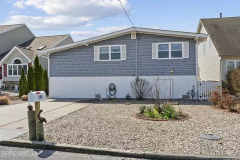 131 Valencia Dr, Brick, NJ 08723
