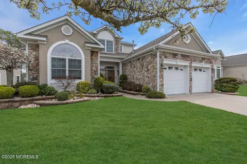Exterior - 36 Pancoast Rd, Waretown, NJ 08758 photo 2 of 20