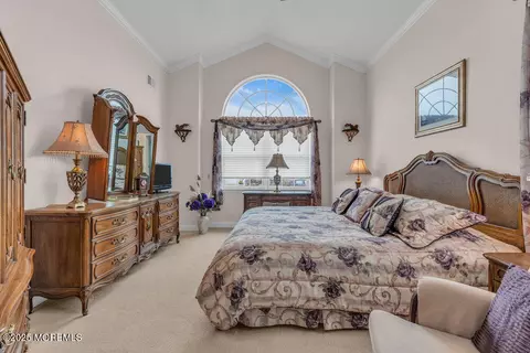 Bedroom - 36 Pancoast Rd, Waretown, NJ 08758 photo 1 of 6