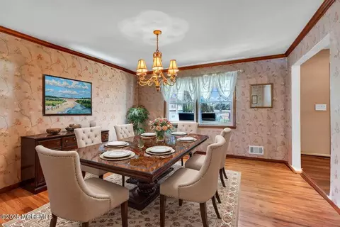 Dining - 4 Koosman Dr, Middletown, NJ 07748 photo 1 of 2
