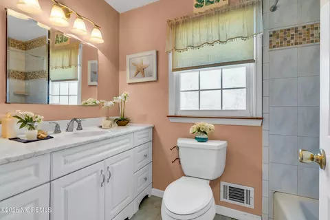 Bath - 4 Koosman Dr, Middletown, NJ 07748 photo 1 of 1