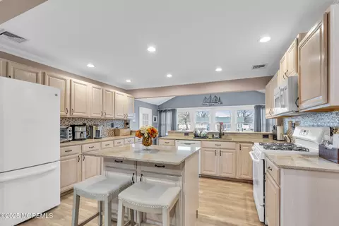 809 Leeward Dr, Forked River, NJ 08731 photo 12