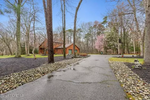 7 Stoney Brook Trl, Howell, NJ 07731