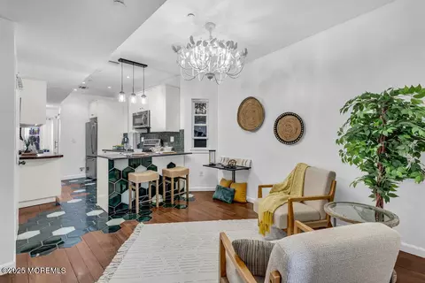 395 2nd St #2002, Jersey City, NJ 07302