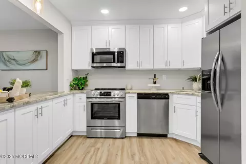 148 Lexington Ct, Red Bank, NJ 07701