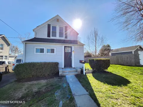 31 Howland Pl, Long Branch, NJ 07740