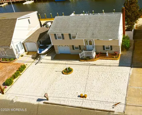 3212 Beachview Dr, Toms River, NJ 08753