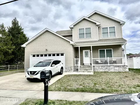 1263 Cypress St, Forked River, NJ 08731