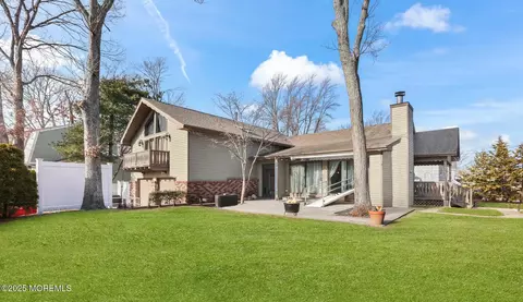 9 Tremont Dr, Neptune City, NJ 07753