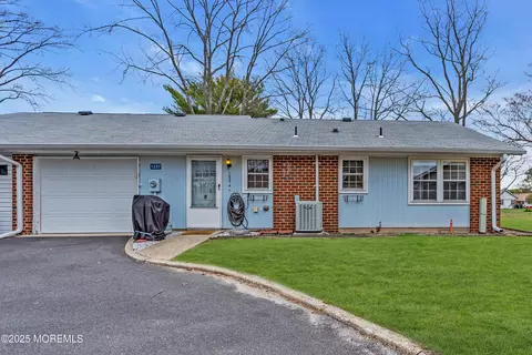 1237 Hamilton Ct # A, Lakewood, NJ 08701