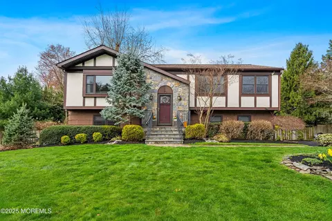 141 Whispering Pines Dr, Lincroft, NJ 07738