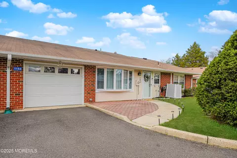 1184 A Clydebank Ct, Lakewood, NJ 08701
