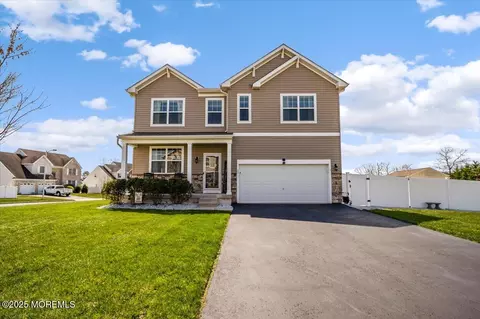 33 Savannah Dr, Barnegat, NJ 08005