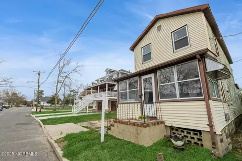 210 Asbury Ave, Ocean Gate, NJ 08740