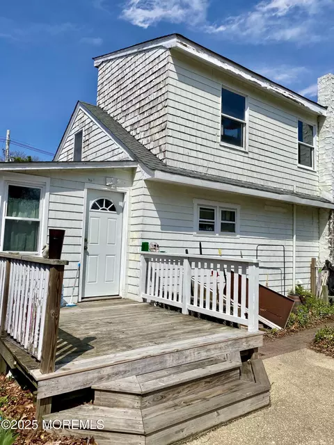 439 Mantoloking Rd, Brick, NJ 08723