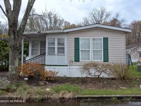 32 Village Rd, Morganville, NJ 07751