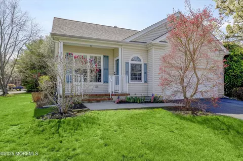 1 Wordsworth Rd, Brick, NJ 08724