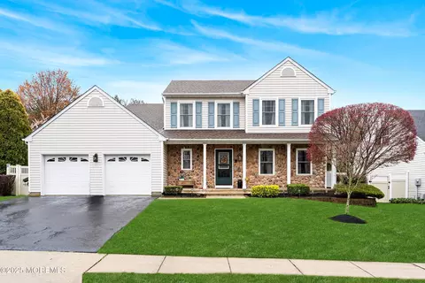 47 Crater Lake Rd, Howell, NJ 07731