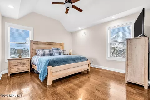 Bedroom - 2 Shore Pine Dr, Brick, NJ 08723 photo 4 of 6