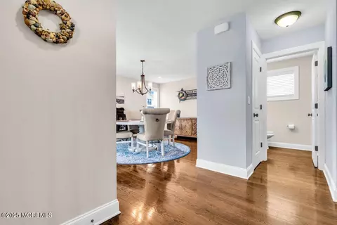 Entry Way - 2 Shore Pine Dr, Brick, NJ 08723 photo 2 of 5