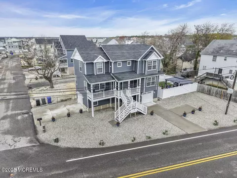 View/Area - 2 Shore Pine Dr, Brick, NJ 08723 photo 3 of 13