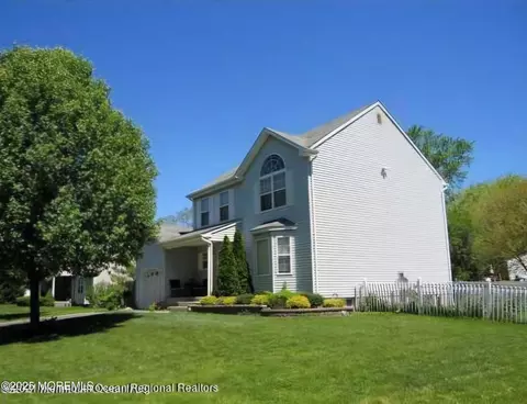 200 Iris Dr, Neptune City, NJ 07753