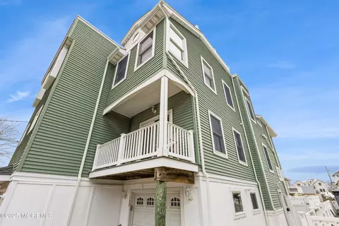 15 W 16th St #B, Long Beach Township, NJ 08008
