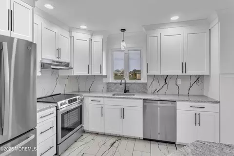 1 Markham Rd, Brick, NJ 08724 photo 3