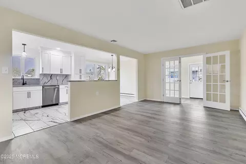 1 Markham Rd, Brick, NJ 08724 photo 10