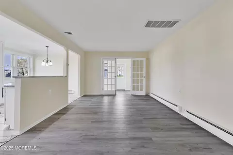 1 Markham Rd, Brick, NJ 08724 photo 18