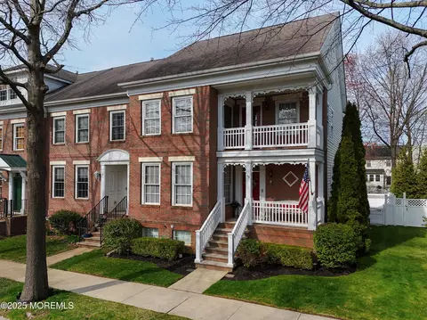 49 Malsbury St, Robbinsville, NJ 08691