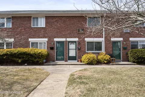 19 Wertheim Pl, Long Branch, NJ 07740