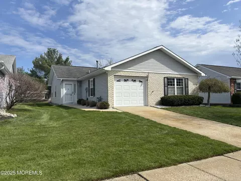24 Rainier Dr, Brick, NJ 08724