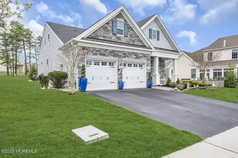 Exterior - 3 Farnham Ct, Forked River, NJ 08731 photo 6 of 18