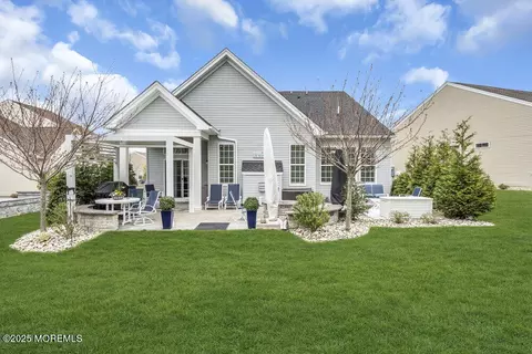 Exterior - 3 Farnham Ct, Forked River, NJ 08731 photo 15 of 18