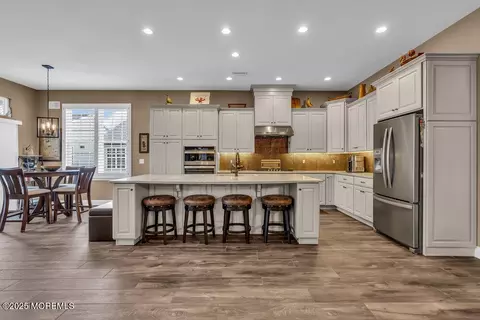 Kitchen - 3 Farnham Ct, Forked River, NJ 08731 photo 3 of 11