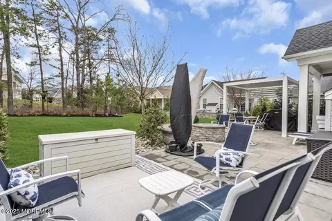Exterior - 3 Farnham Ct, Forked River, NJ 08731 photo 11 of 18