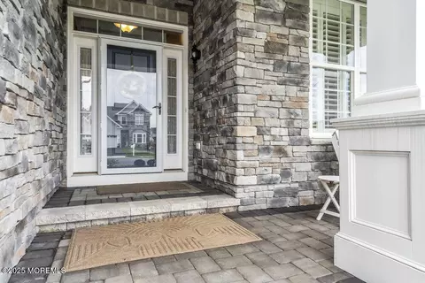 Exterior - 3 Farnham Ct, Forked River, NJ 08731 photo 8 of 18