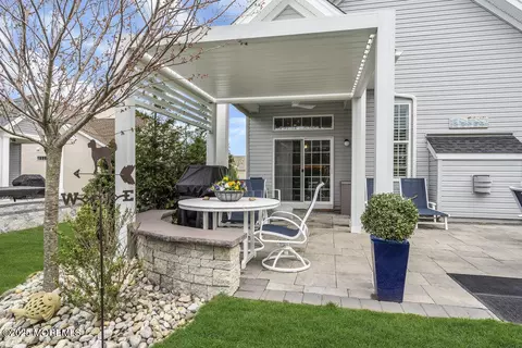 Exterior - 3 Farnham Ct, Forked River, NJ 08731 photo 13 of 18