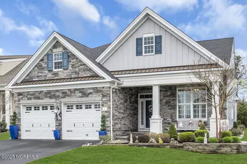 3 Farnham Ct, Forked River, NJ 08731