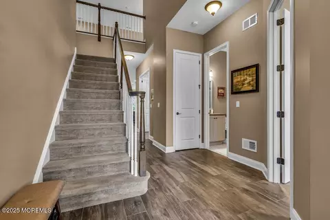 Entry Way - 3 Farnham Ct, Forked River, NJ 08731 photo 2 of 6