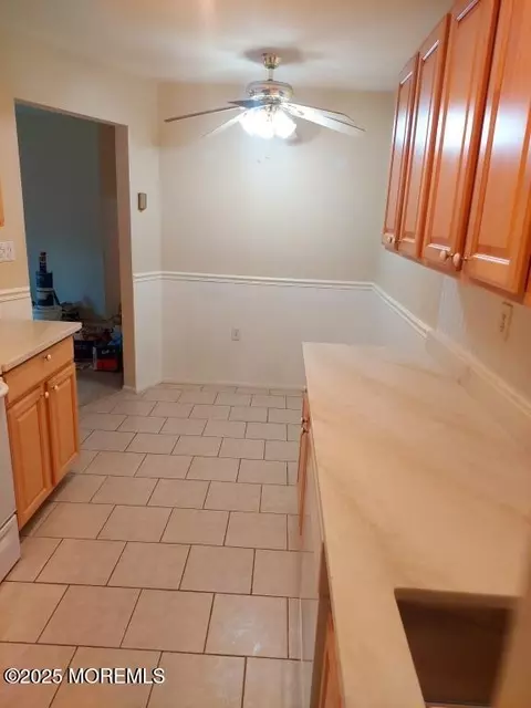 9 Pine Cluster Cir #A, Manalapan, NJ 07726