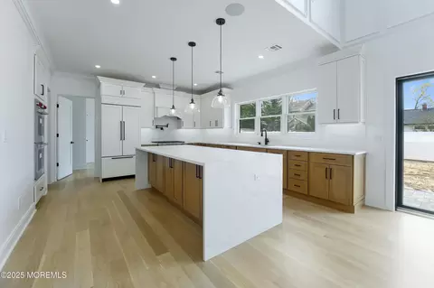 806 Arbor Rd, Paramus, NJ 07652 photo 6
